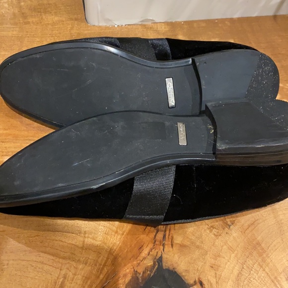Black velvet loafers - aldo . Worn once - Picture 2 of 2